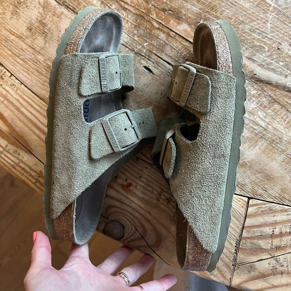 Arizona suede two strap, soft bed, khaki color. - Picture 3 of 5